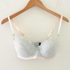 Heidi Klum light blue and cream‎ lace bra. New with tags!